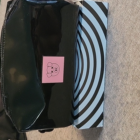 Shane Dawson and Jeffree Starr cosmetic bag - Picture 2 of 3